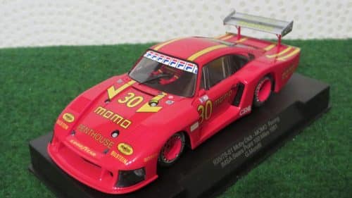 SIDEWAYS PORSCHE 935 MOBY DICK