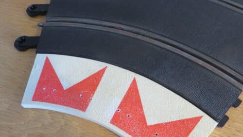 SCALEXTRIC INNER CURVE BORDER R2