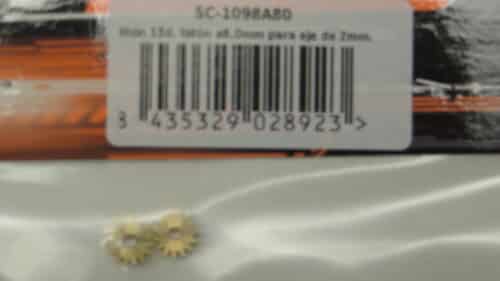 SCALEAUTO PINION DIA 8MM 15T