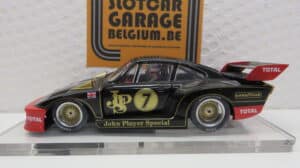 SIDEWAYS PORSCHE 935K2