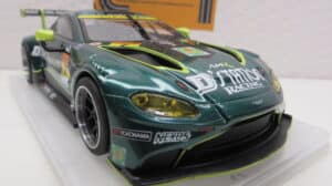 CARRERA DIGITAL 132 ASTON MARTIN VANTAGE (tuned)