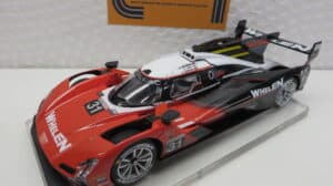 SCALEXTRIC CADILLAC V-SERIES.R