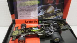 POLICAR F1 LOTUS 72