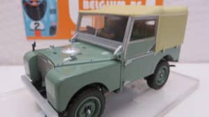 SCALEXTRIC LAND ROVER SERIES 1