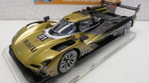 SCALEXTRIC CADILLAC V-SERIES.R