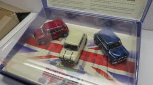 SCALEXTRIC ORIGINAL "THE ITALIAN JOB" TRIPLE BOX