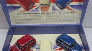 SCALEXTRIC ORIGINAL "THE ITALIAN JOB" TRIPLE BOX