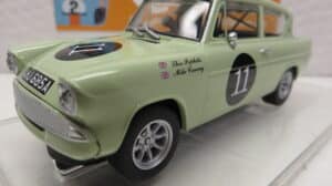 SCALEXTRIC FORD ANGLIA 105E