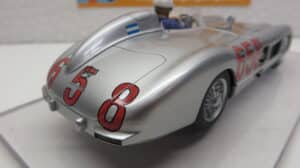 SCALEXTRIC MERCEDES 300 SLR