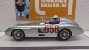 SCALEXTRIC MERCEDES 300 SLR