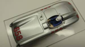 SCALEXTRIC MERCEDES 300 SLR