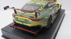 SIDEWAYS ASTON MARTIN GT3