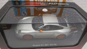 AUTOART PORSCHE 911 GT3 RS