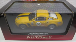 AUTOART SCALE 1/24 FORD MUSTANG
