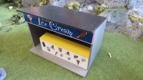 SCENERY ICE CREAM SHOP