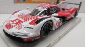 SCALEXTRIC PORSCHE 963 HYPERCAR