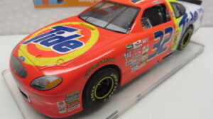 SCALEXTRIC NASCAR FORD TAURUS