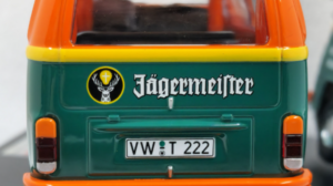 CARRERA VW BUS T2B