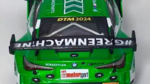 CARRERA DIGITAL 132 BMW M4 GT3