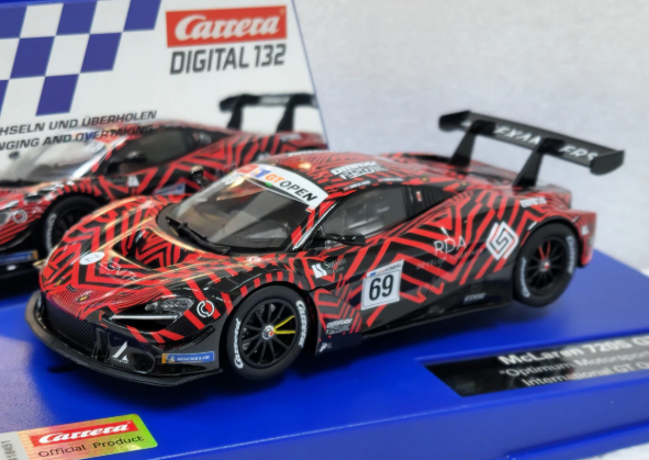 carrera 32020