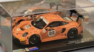 CARRERA DIGITAL 124 PORSCHE 911 GT3 R (scale 1/24)